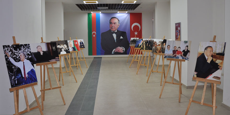 Azerbaycan'ın ulusal lideri Haydar Aliyev vefatının 19. yılında Kars’ta anıldı